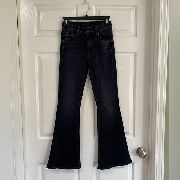 MOTHER Denim - Mother The Weekender Fray Jeans In Deep End Dark Gray Wash Size 24 Flare